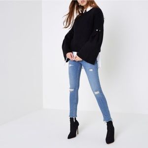 ♥︎BRAND NEW♥︎ Mid blue ripped relaxed skinny jeans